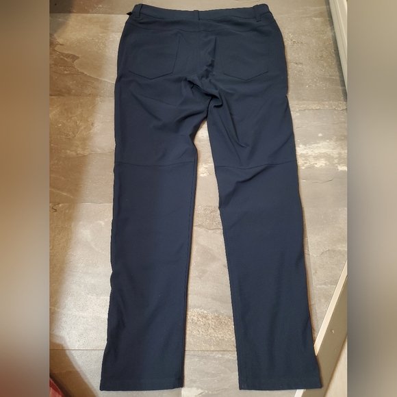 Lululemon ABC Pant Slim *Warpstreme. 30" inseam. Blue "True navy". Size 31. - Picture 5 of 14